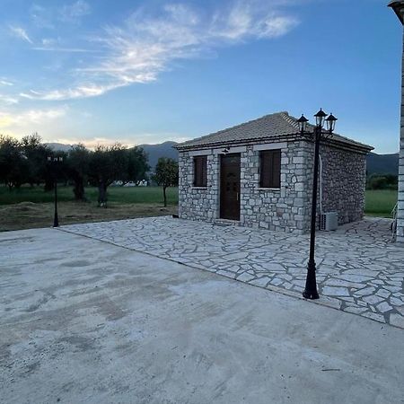 Appartamento Πετρόχτιστο Διαμέρισμα Loggos Esterno foto